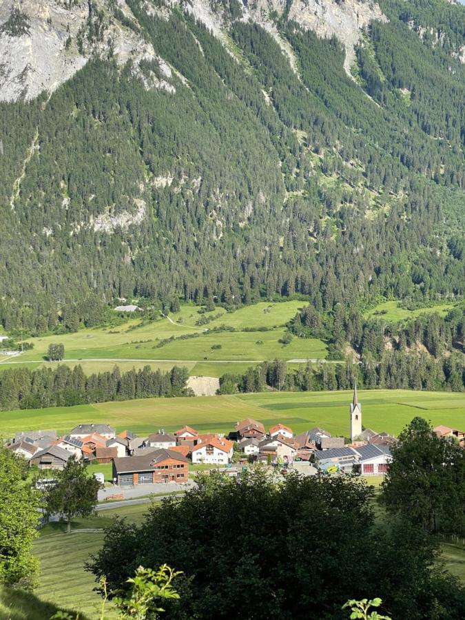 Gasthaus Beverin Farden Dış mekan fotoğraf